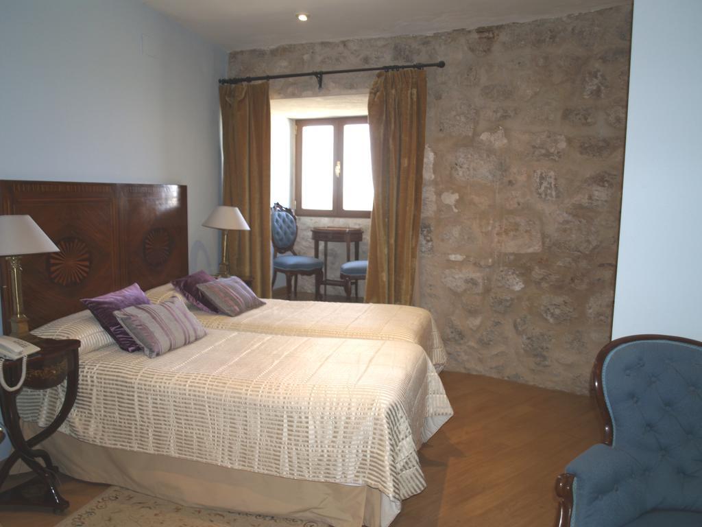 Residencia Real Del Castillo De Curiel Curiel de Duero Exteriér fotografie